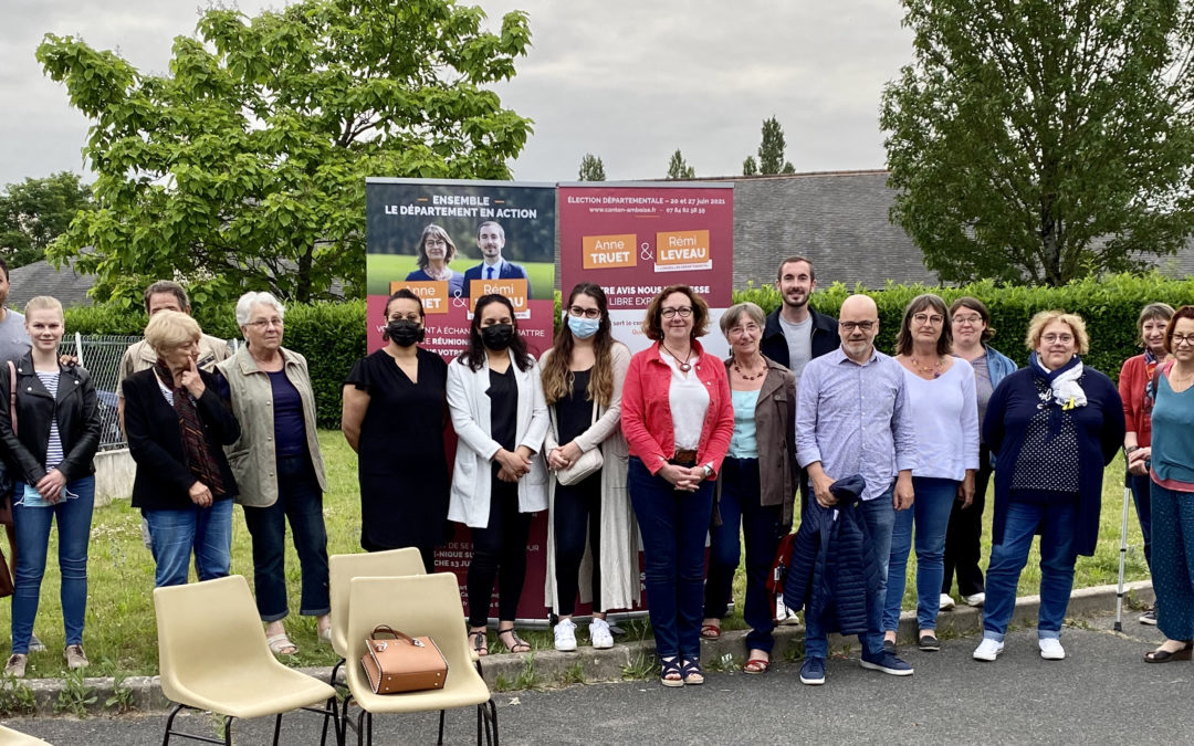 Réunion publique avant le second tour