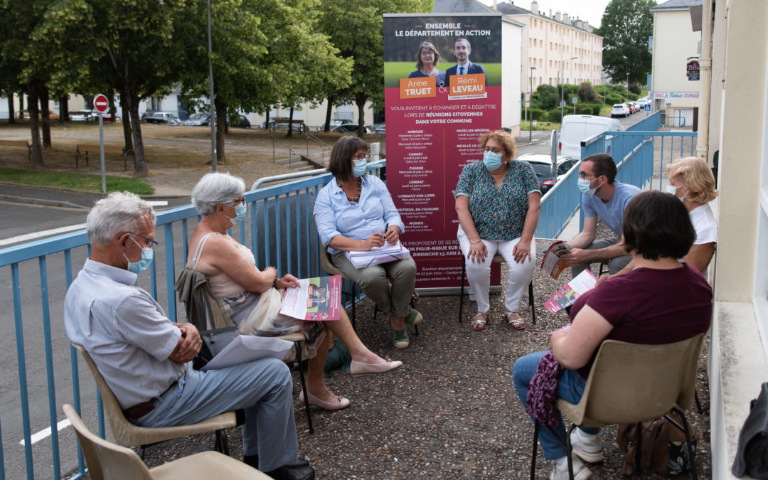 Réunions citoyennes à Chargé & Amboise