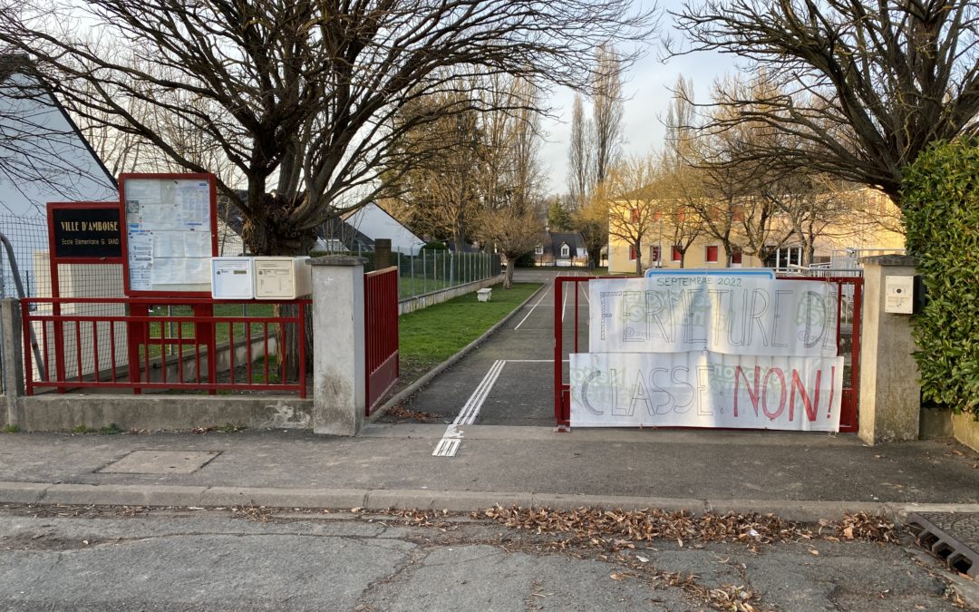 Notre action contre la fermeture d’une classe de l’école élémentaire George Sand d’Amboise / 11 février 2022